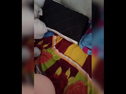 ❤️ Mano kambariokė lieka namuose viena, nes jos vyras atostogauja, o aš pasinaudoju proga ją išdulkinti ir užpildyti jos užpakalį pienu ️❌ Seks video prie mūsų ❌️